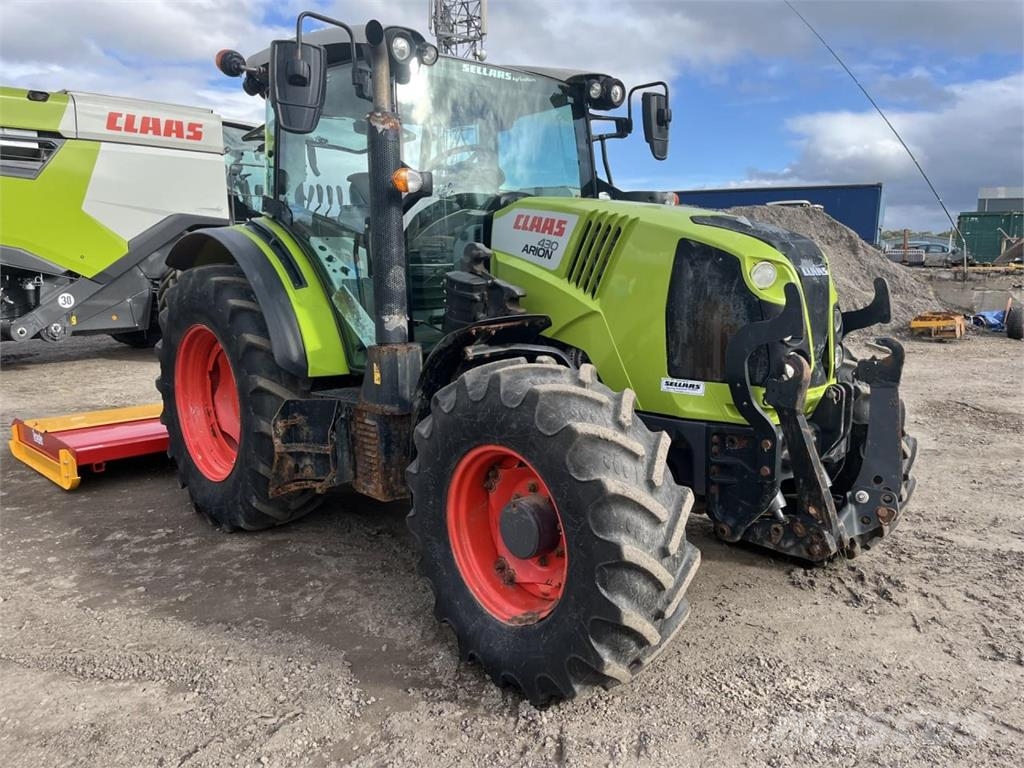 CLAAS ARION 430 Tractores