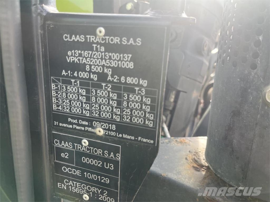 CLAAS ARION 430 Tractores
