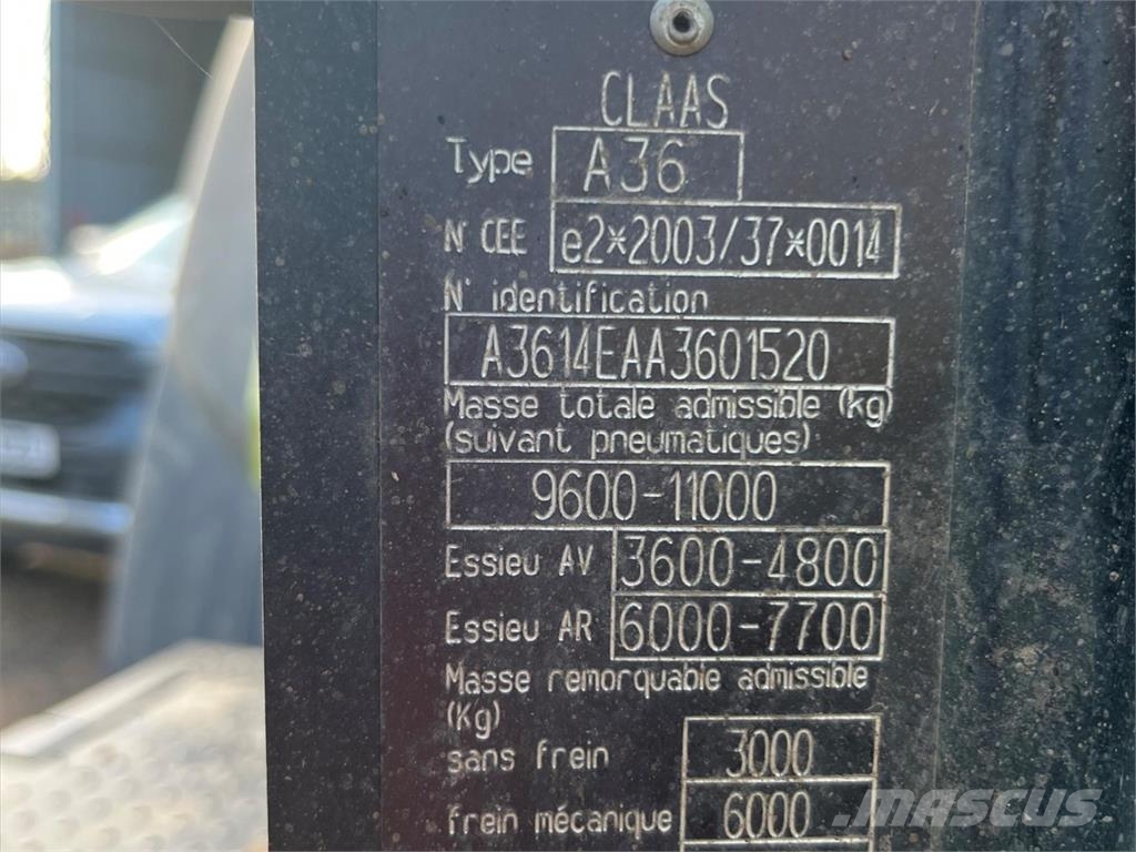 CLAAS ARION 630 Tractoren