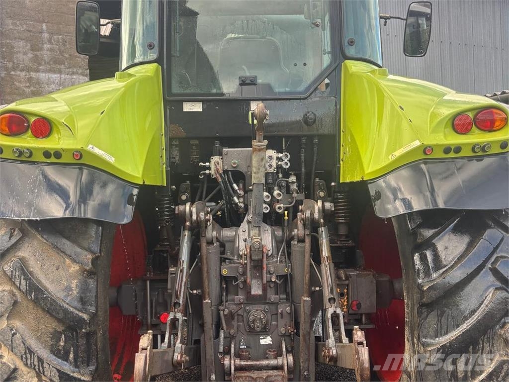 CLAAS ARION 630 Traktorit