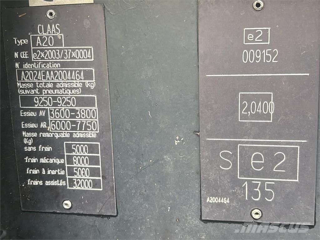 CLAAS ARION 630 Traktorit