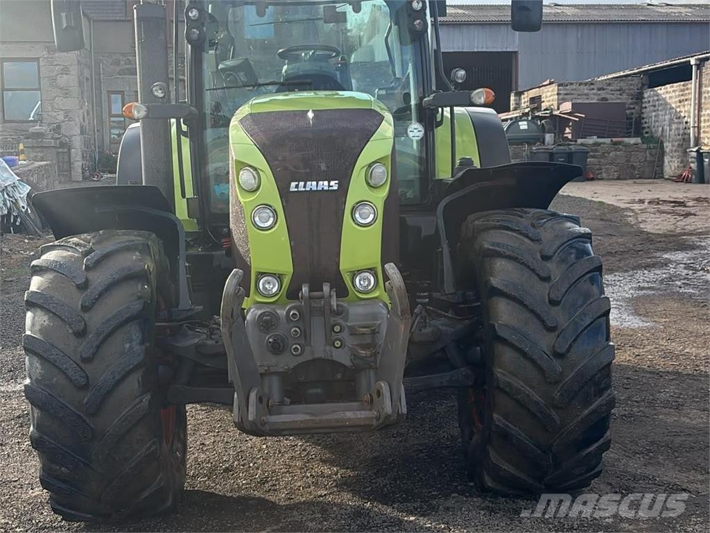 CLAAS ARION 640 Tractors