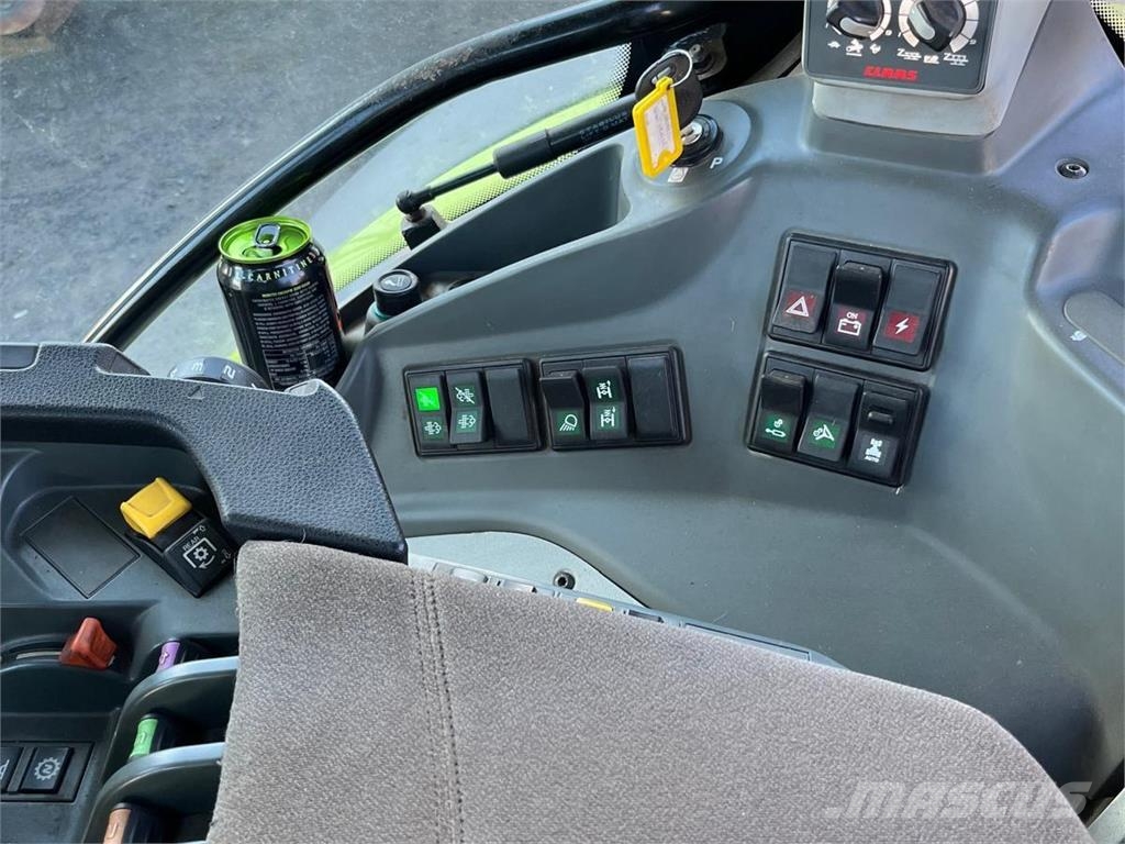 CLAAS ARION 660 Traktorit