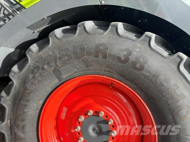 CLAAS JAGUAR 970 Прицепные кормоуборочные комбайны