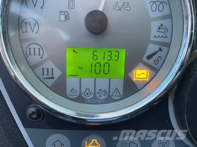 CLAAS SCORPION 7035 معدات مناولة لأغراض الزراعة