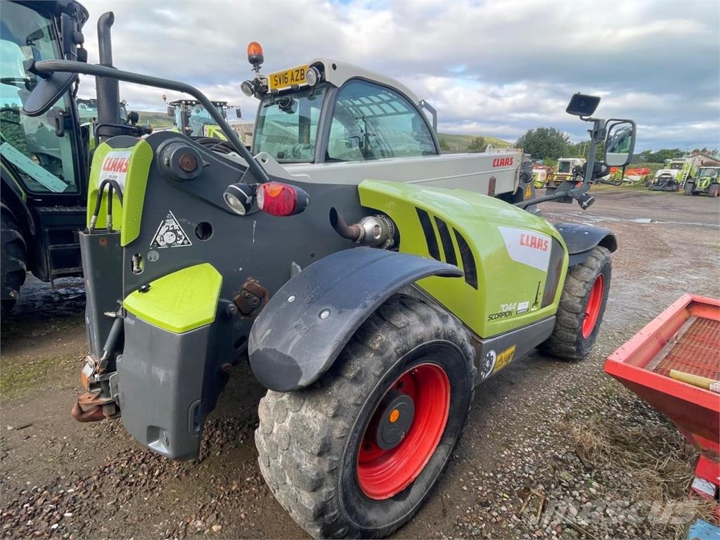 CLAAS SCORPION 7044 Teleskoplastere for Landbruk