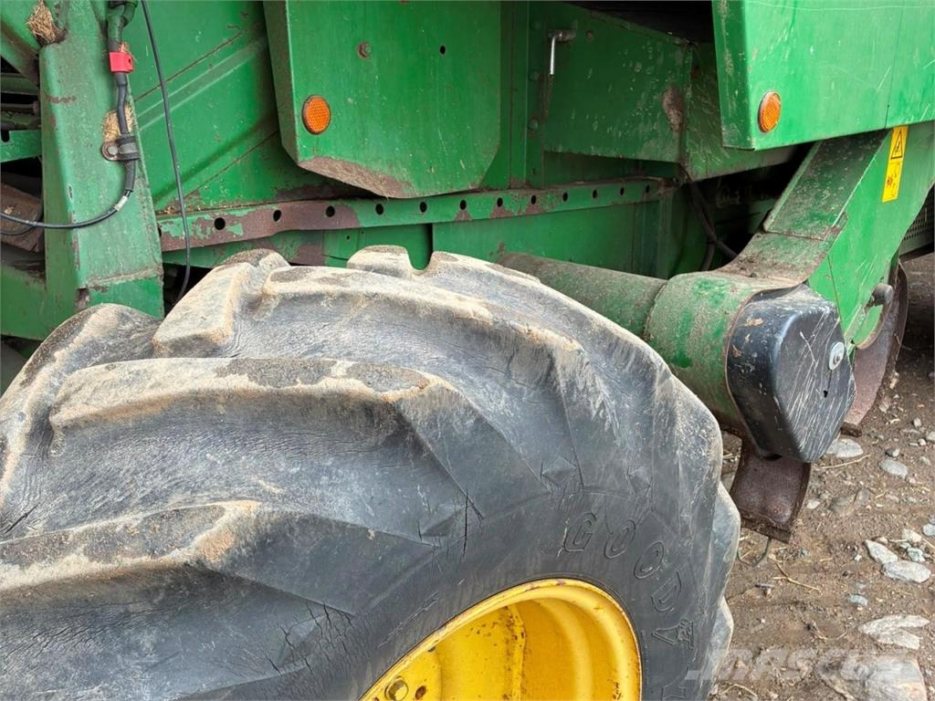 John Deere 2266 Derliaus nuėmimo kombainai