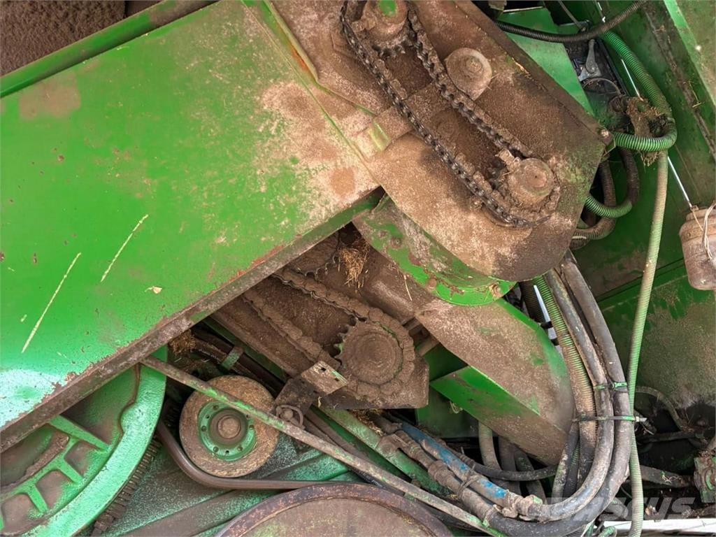 John Deere 2266 Kombajni