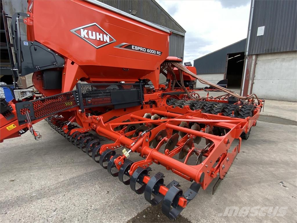 Kuhn ESPRO 6M ماكينات وملحقات زراعة أخرى