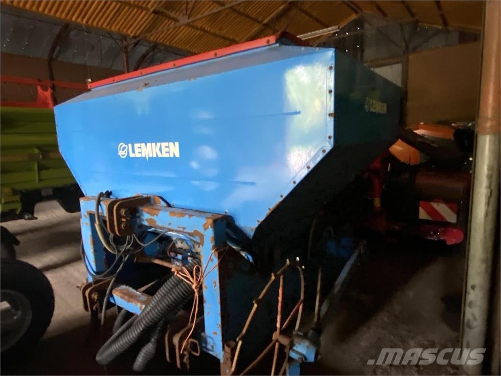 Lemken SOLITAIR 8 FRONT HOPPER Other tillage machines and accessories