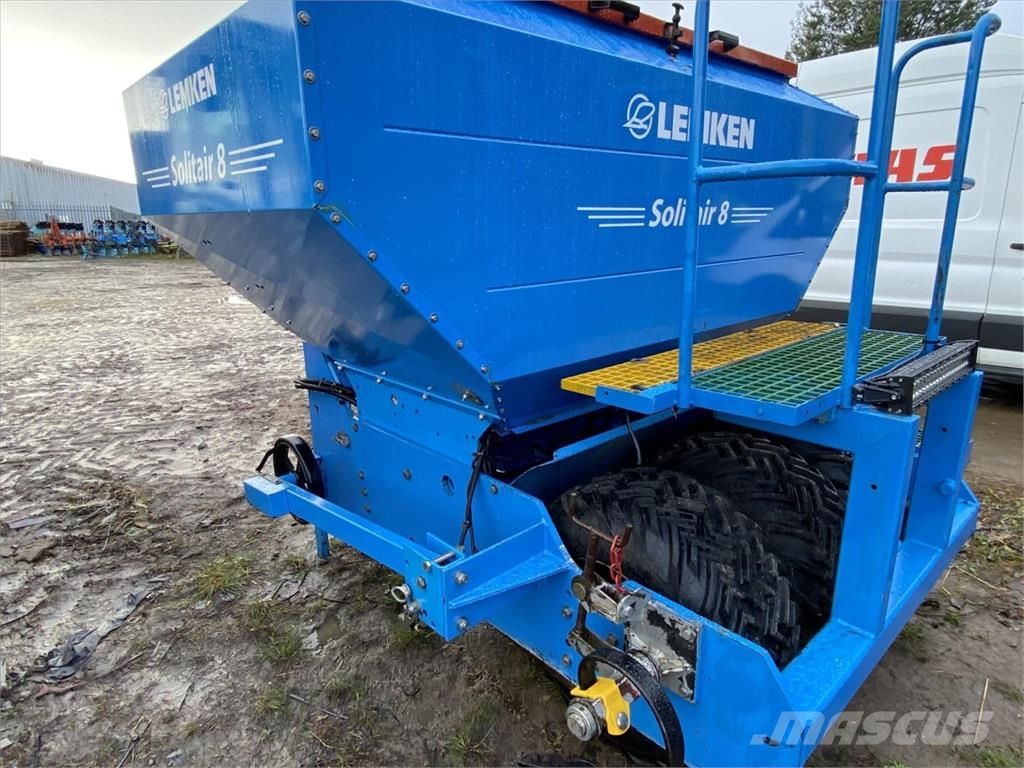 Lemken SOLITAIR 9 Liquid fertilizer applicators
