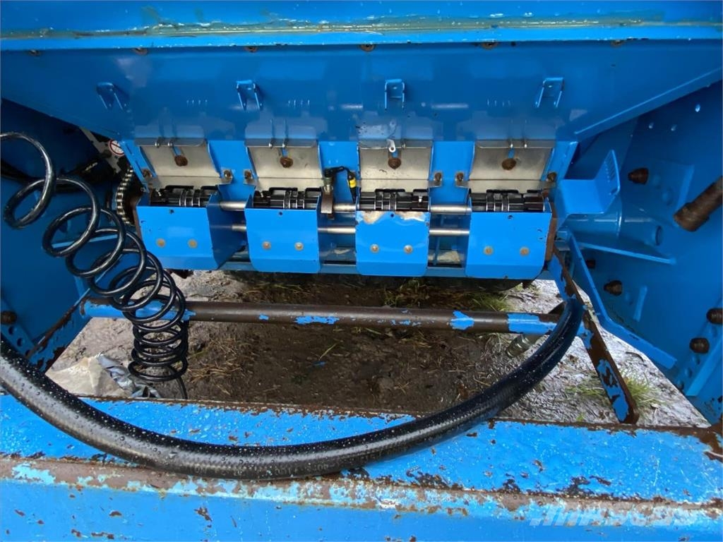 Lemken SOLITAIR 9 Liquid fertilizer applicators