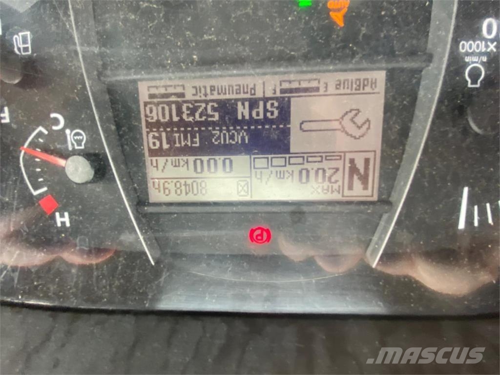  Misc. KUBOTA M7173 Tractores