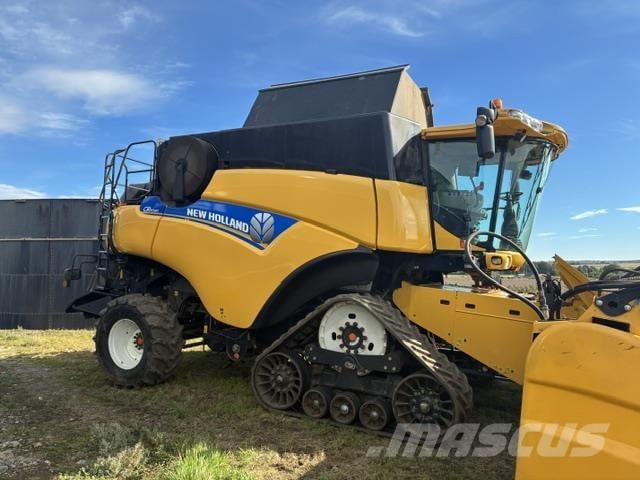 New Holland CR 9080 Combine harvesters