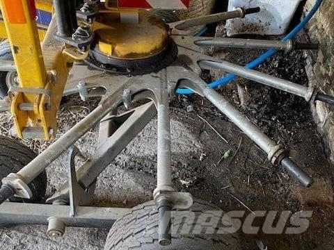 New Holland PROROTOR 420 Kombajny silosowe