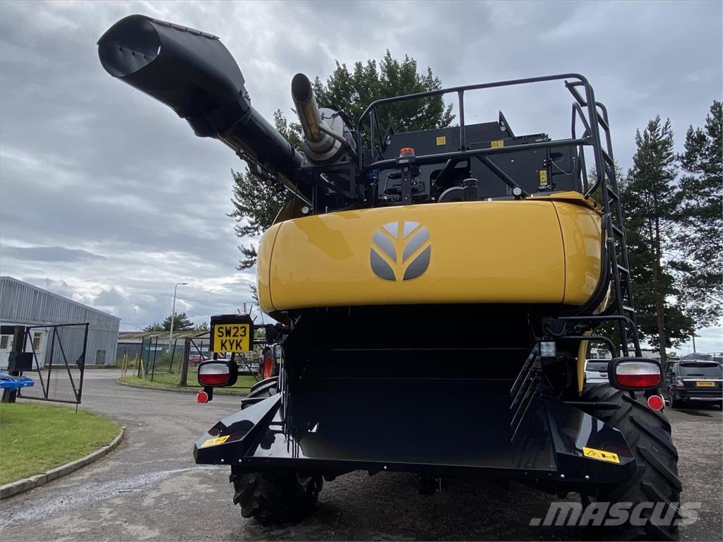 New Holland USED 990 Combine harvesters