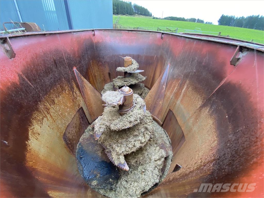 Redrock 2-2400 TWIN AUGER Lantbruk - Övrigt