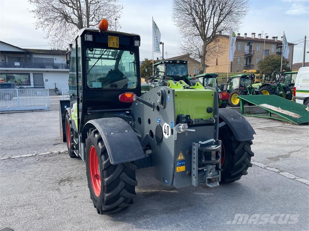 CLAAS TELESCOPICO SCORPION 10.33 特种挖掘机