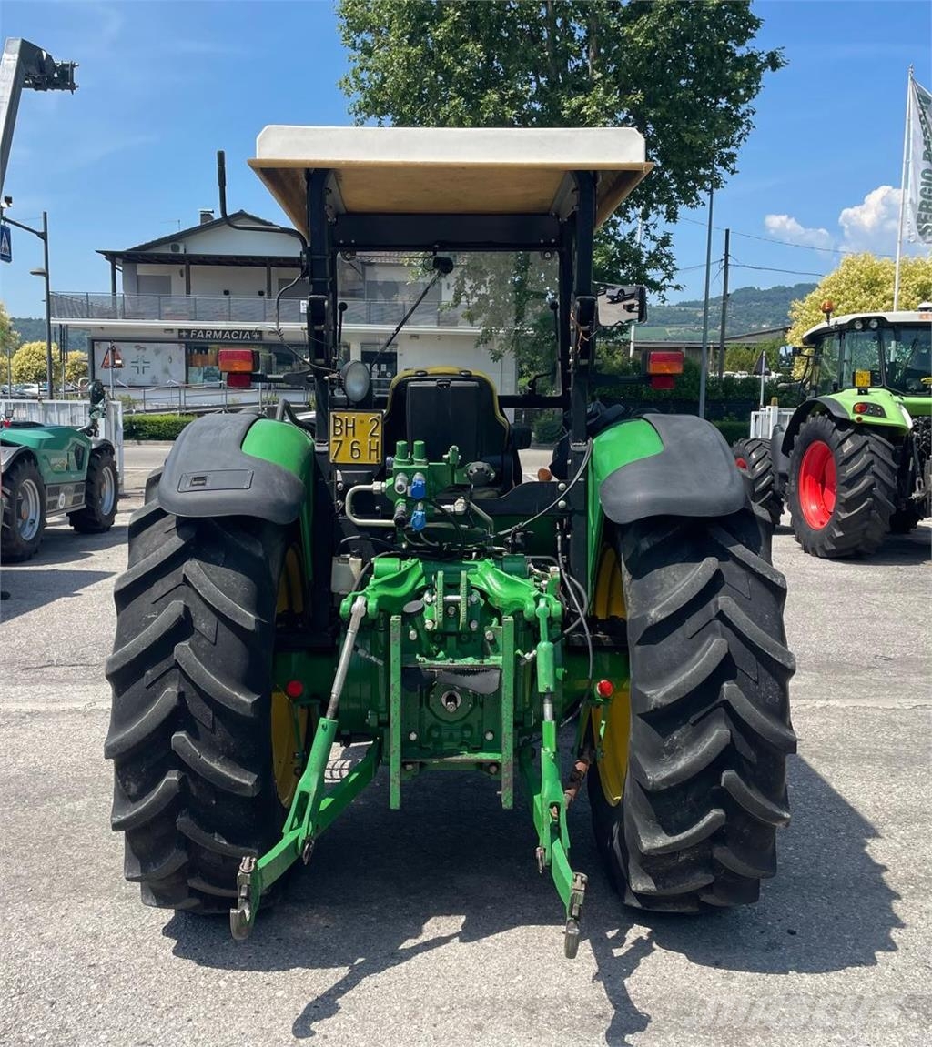 John Deere 5095 M Traktori