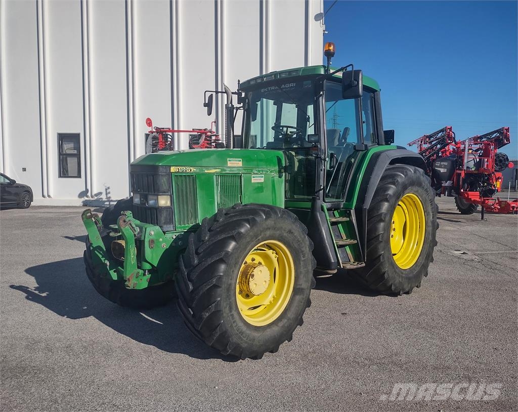 John Deere 6910 S