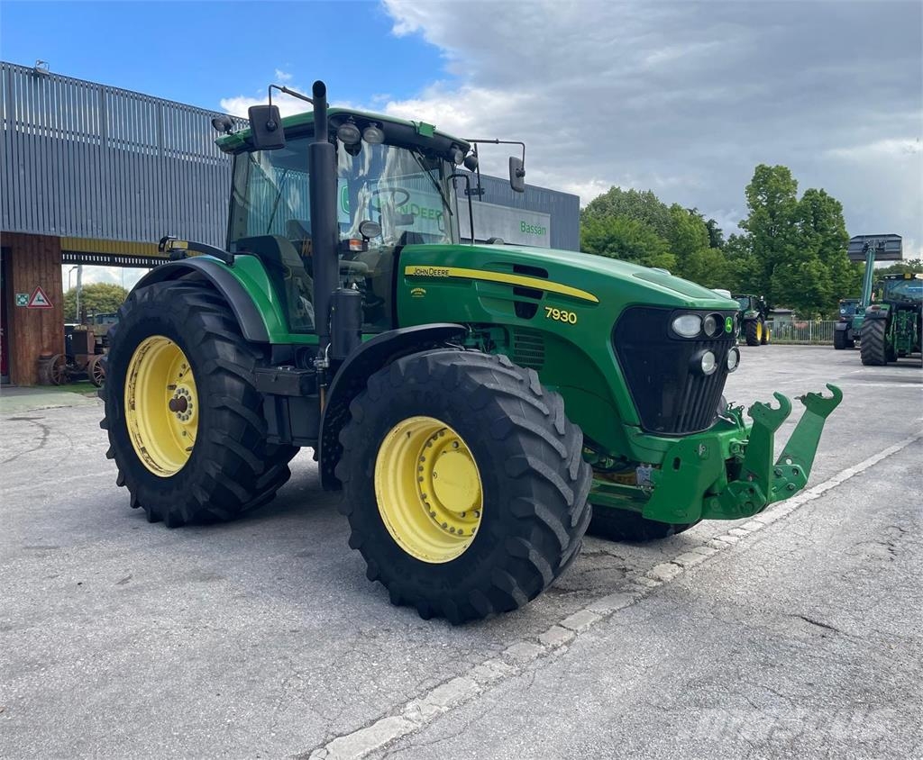 John Deere 7930 Tractores