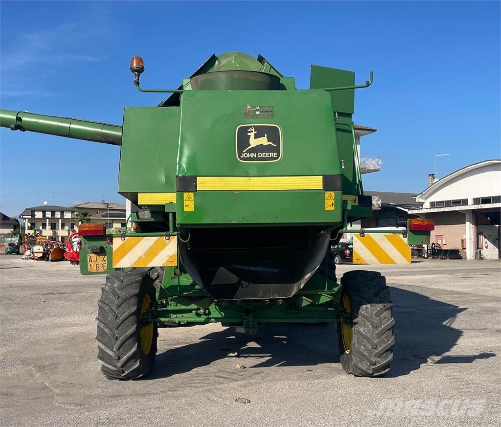 John Deere MIETITREBBIA CTS Moissonneuse batteuse