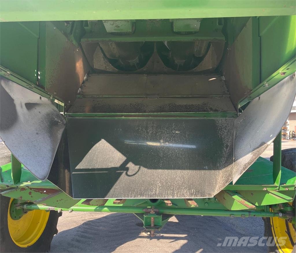 John Deere MIETITREBBIA CTS Moissonneuse batteuse