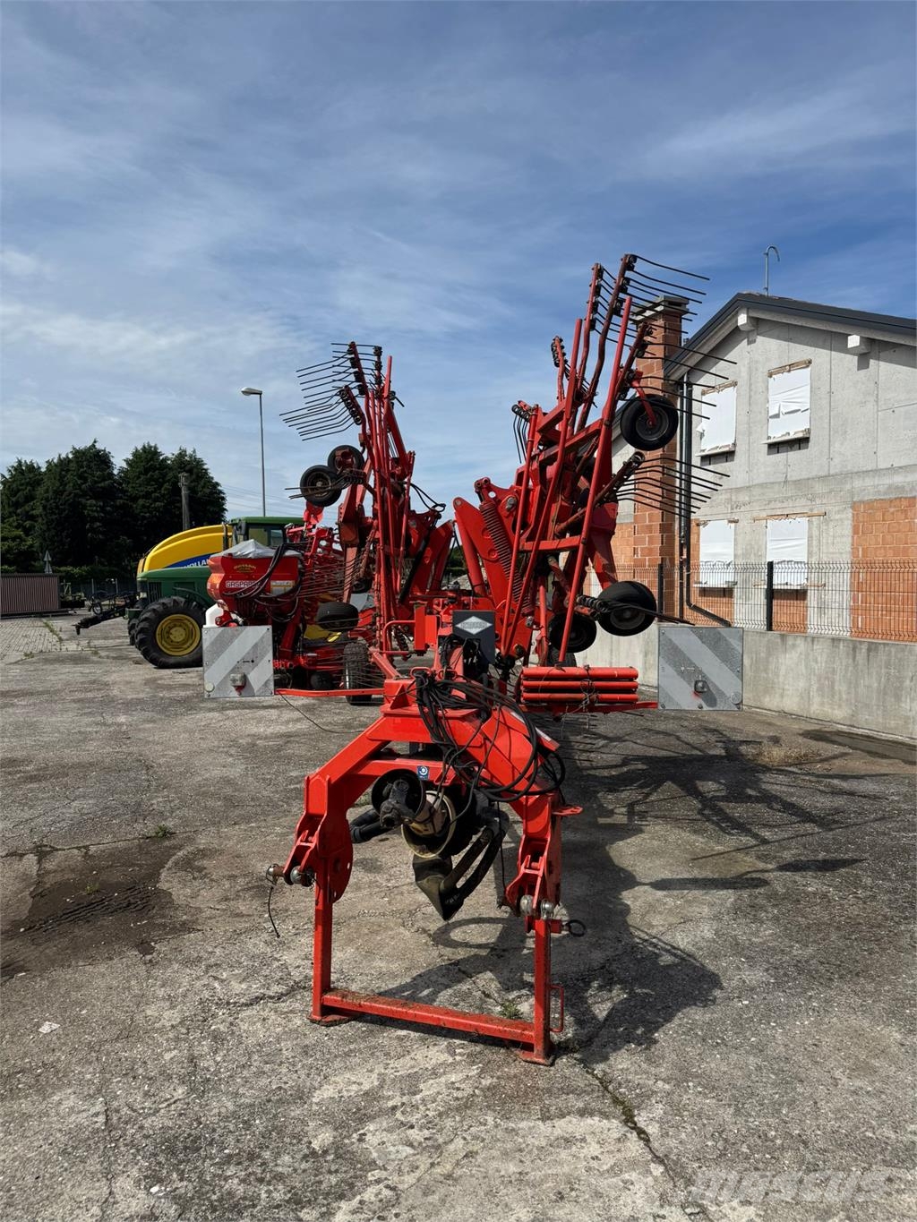 Kuhn RANGHINATORE GA 8020 مكونات أخرى