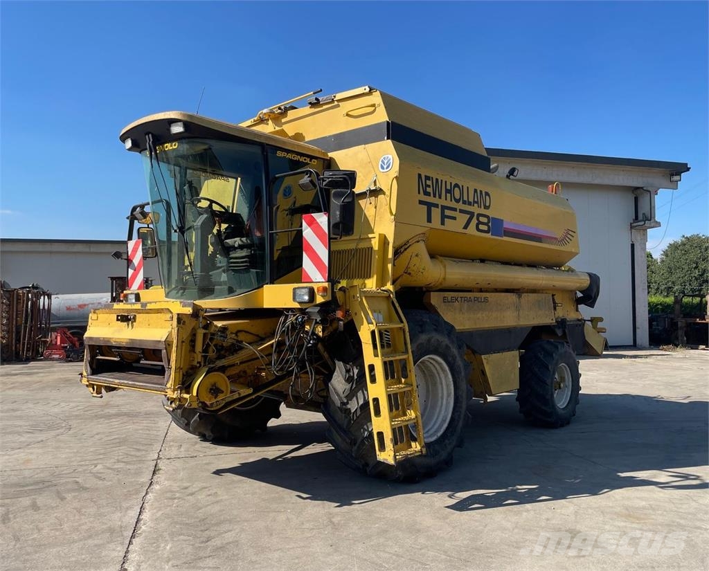 New Holland MIETITREBBIA TF 78 Skördetröskor