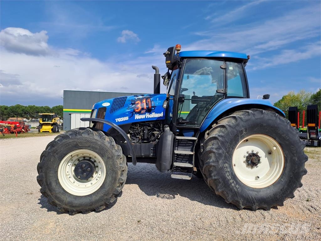 New Holland TG 285 Трактори