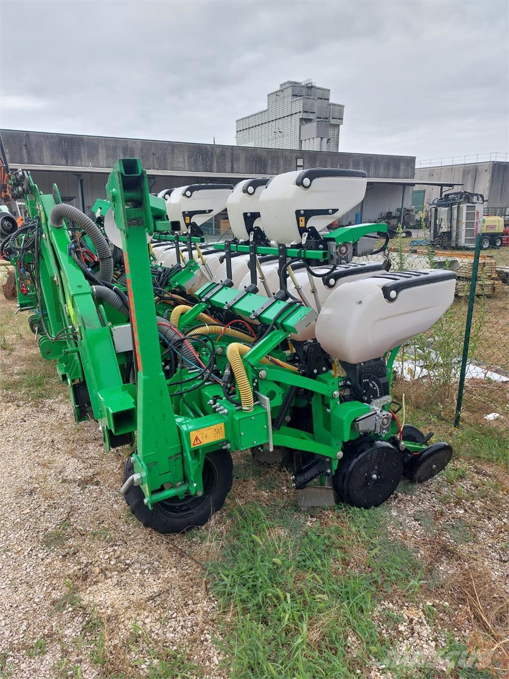 Sfoggia SEMINATRICE ELEKTRA 11 FILE Autres accessoires pour matériel forestier