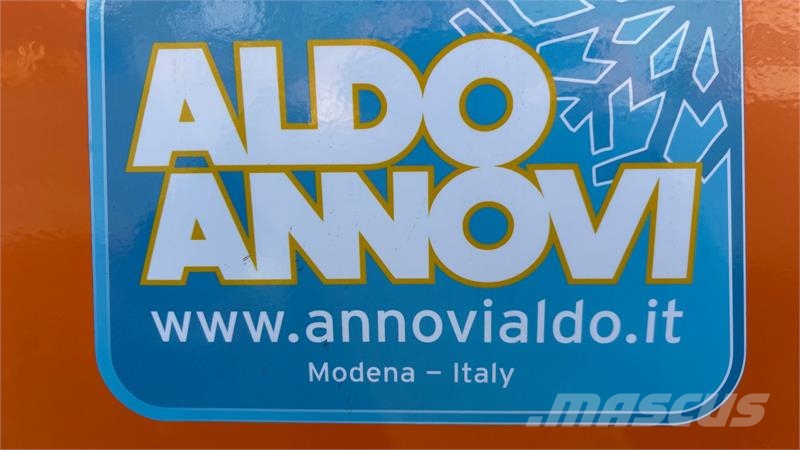 Aldo Annovi AA SPG/P 240 2500 liter Розсіювачі солі та піску