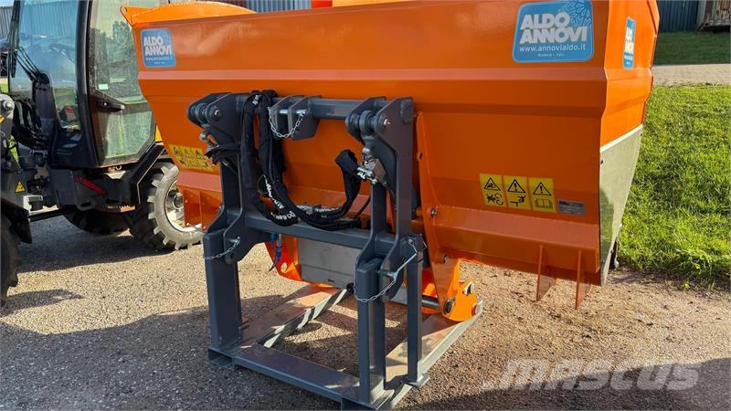 Aldo Annovi AA SPG/P 240 2500 liter Розсіювачі солі та піску
