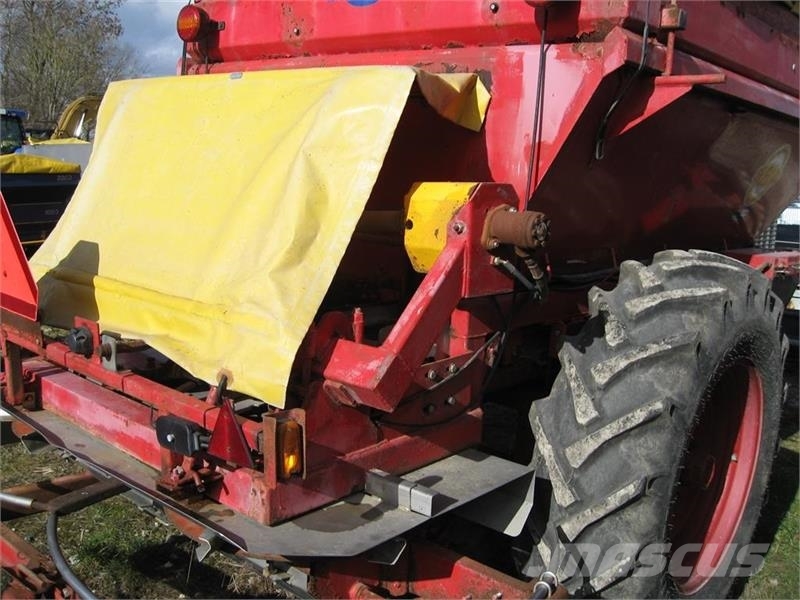 Bredal B 4 Mineralspreder