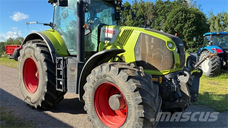 CLAAS AXION 830 CMATIC Traktorok