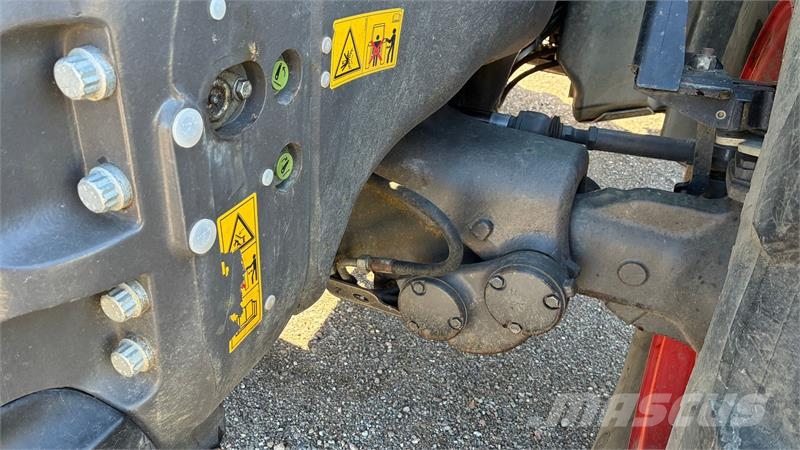 CLAAS AXION 830 CMATIC Traktorok