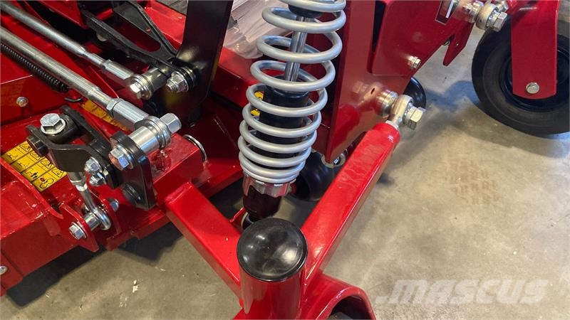 Ferris ZT2600 IS Stage V - Diesel - 155 cm Päältäajettavat ruohonleikkurit