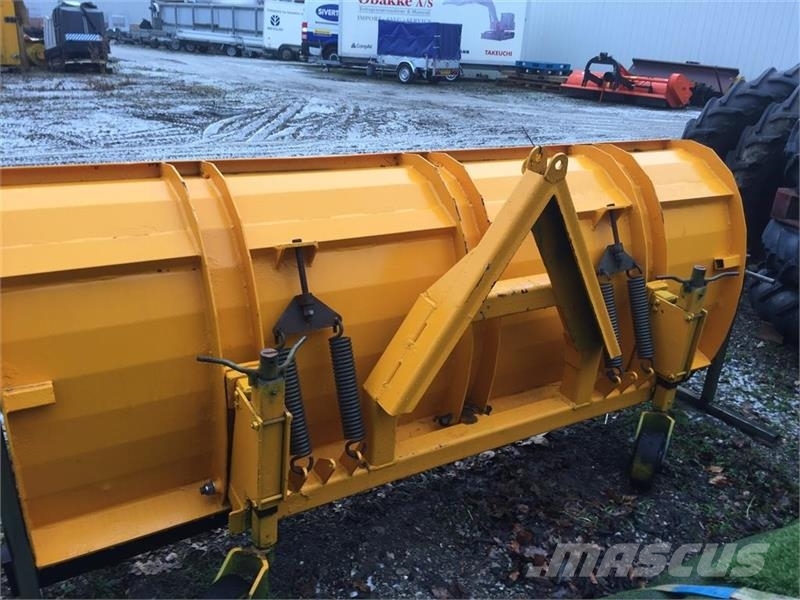 FM 2,5M Snöblad och plogar