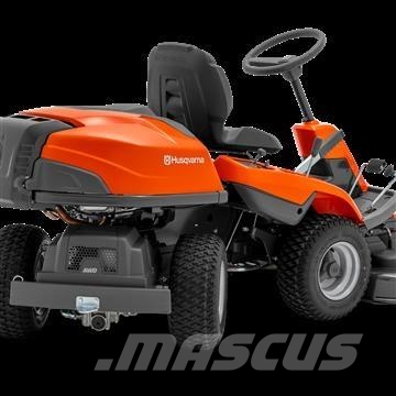 Husqvarna R 216T AWD inkl. 103 cm klippebord Trattorini tagliaerba