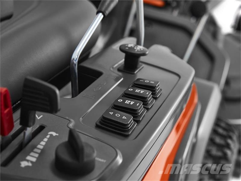 Husqvarna R 420TsX AWD inkl. 122 cm Combi klipperbord Ráülős fűnyírók
