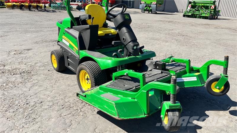 John Deere 1570 Tractores corta-césped