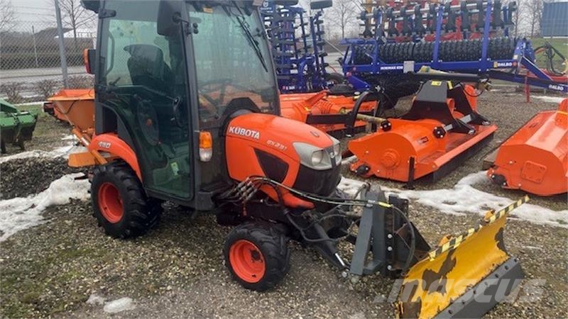 Kubota BX231 inkl. 130 cm dozer og salter Manjši traktorji