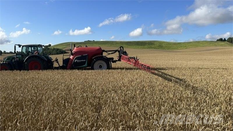 Kverneland iXtrack T4 Anhängespritzen