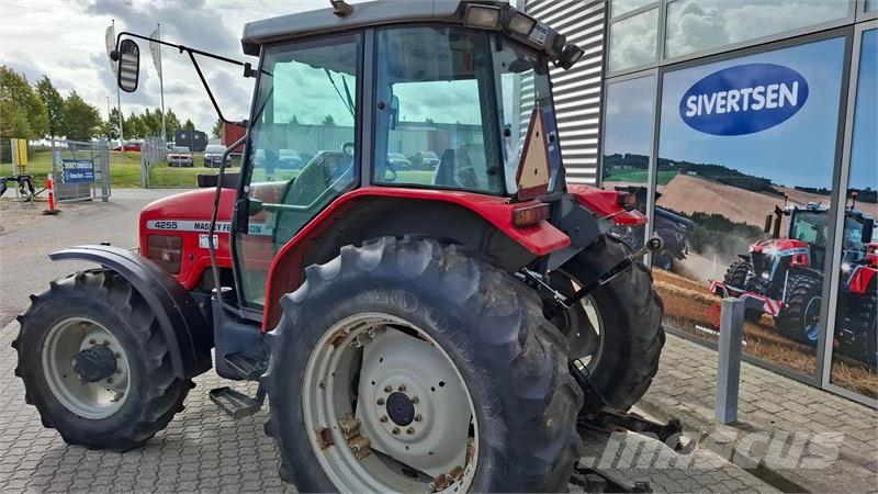 Massey Ferguson 4255 Tractoren