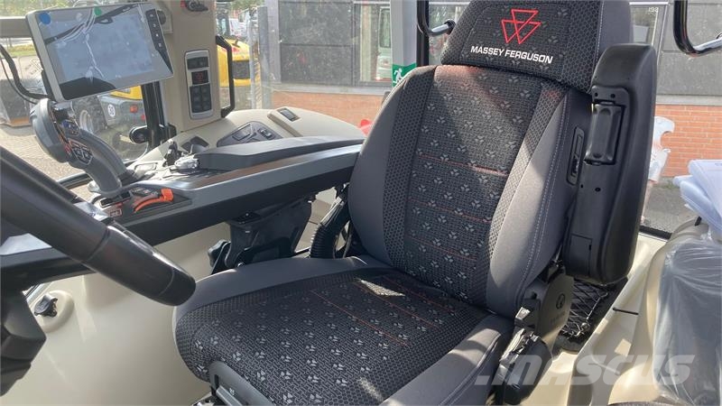 Massey Ferguson 5S.145 Exclusive Dyna-6 Exclusive Traktorer