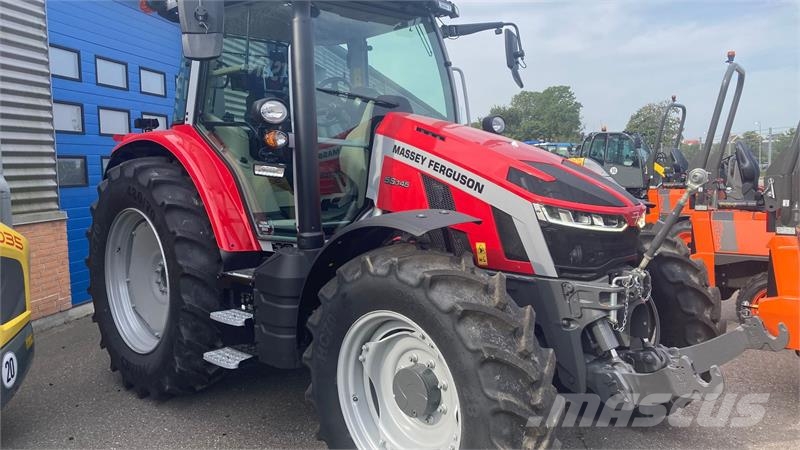 Massey Ferguson 5S.145 Exclusive Dyna-6 Exclusive Traktorer