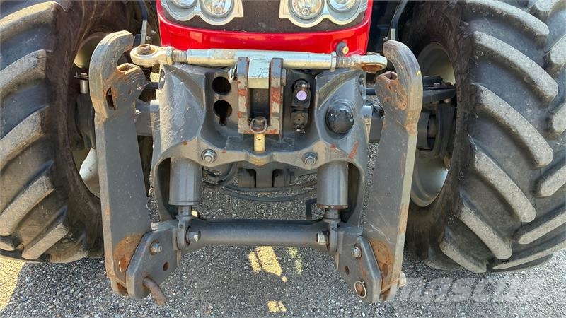 Massey Ferguson 7615 Dyna 6 الجرارات