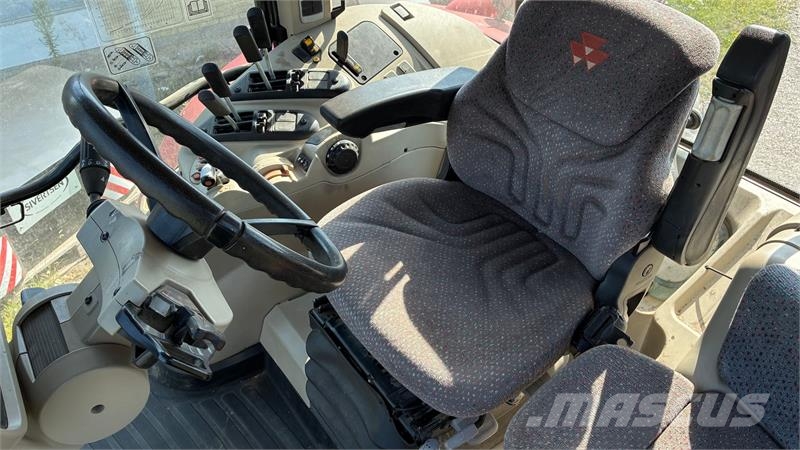 Massey Ferguson 7615 Dyna 6 الجرارات