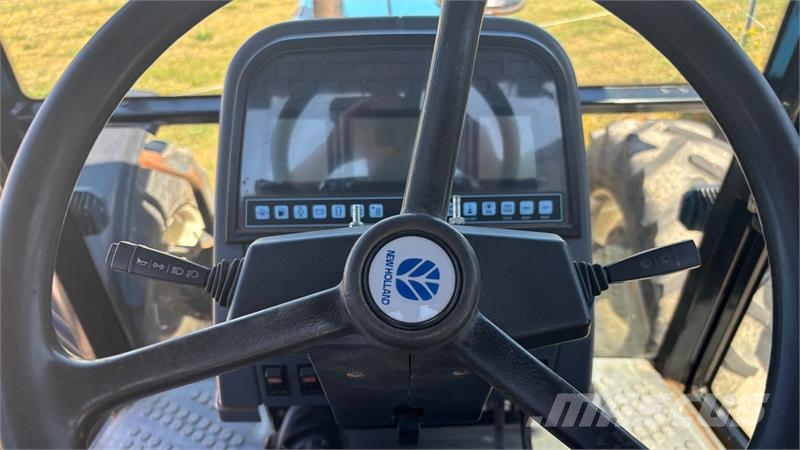 New Holland 6640 SLE 4 WD 트랙터