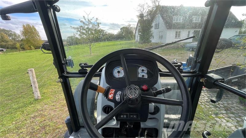 New Holland T4.95 kun 124 timer Traktori